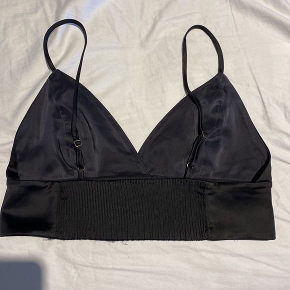 Babaton cropped top - Picture 2 of 3